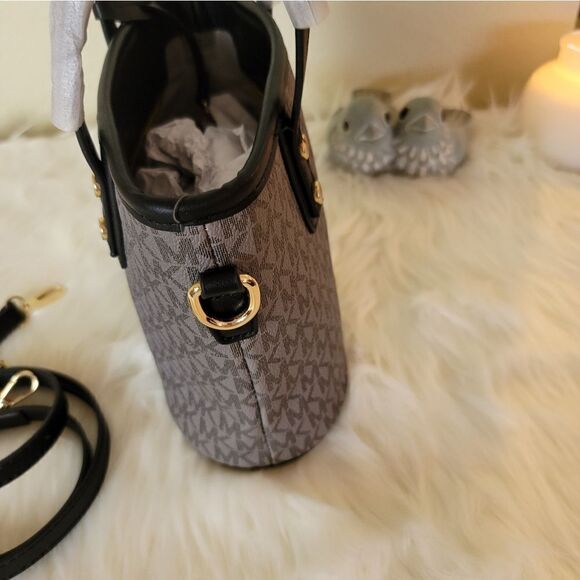 Michael Kors Small Tote - Picture 3 of 9